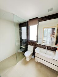 The Luxurie (D19), Condominium #627377181